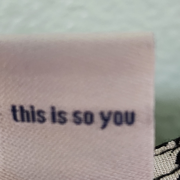 ❗️NWT❗️Women's High Neck Sleeveless Black Print Blouse Old Navy Size Medium - Picture 8 of 8